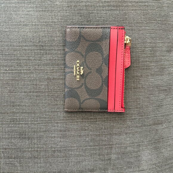 Coach Wallet - Picture 4 of 4